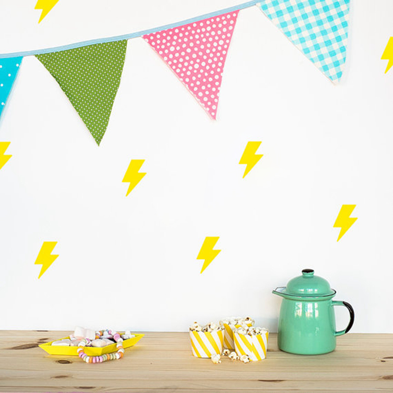 Tiny lightnings pattern wall d - Lighting Mcqueen Decor 리뷰 및 가격